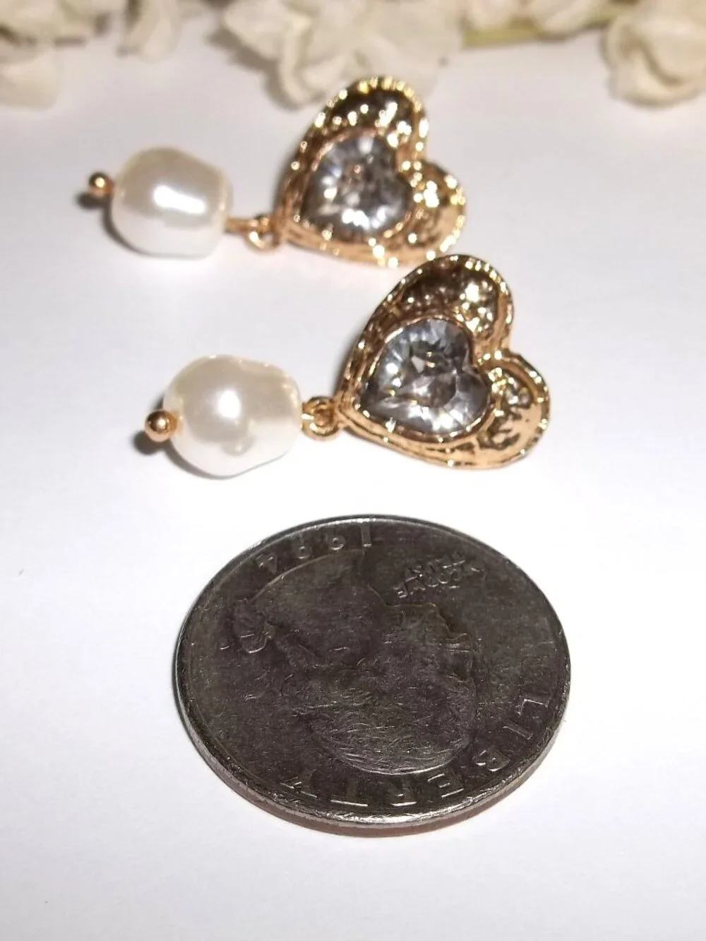 Heart Stud Earring with Grey Rhinestone and White Faux Pearl Drop Gold Tone D850